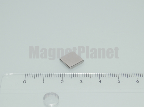 10x10x2 mm N45 NEODYM mágnes hasáb