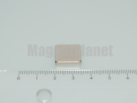 15x15x3 mm N45 NEODYM mágnes hasáb