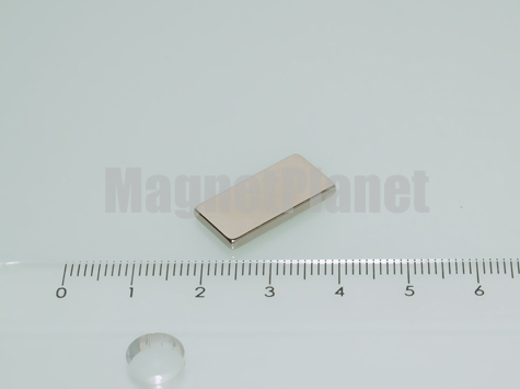 20x10x2 mm N52 NEODYM mágnes hasáb