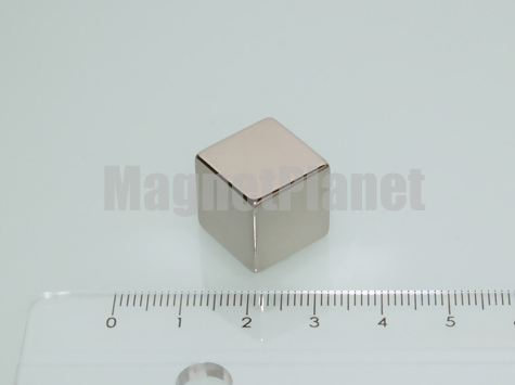 15 mm N45 NEODYM mágnes kocka