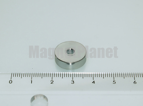 POT-H 16x5 NEODYM rögzítő mágnes csavarfészekkel